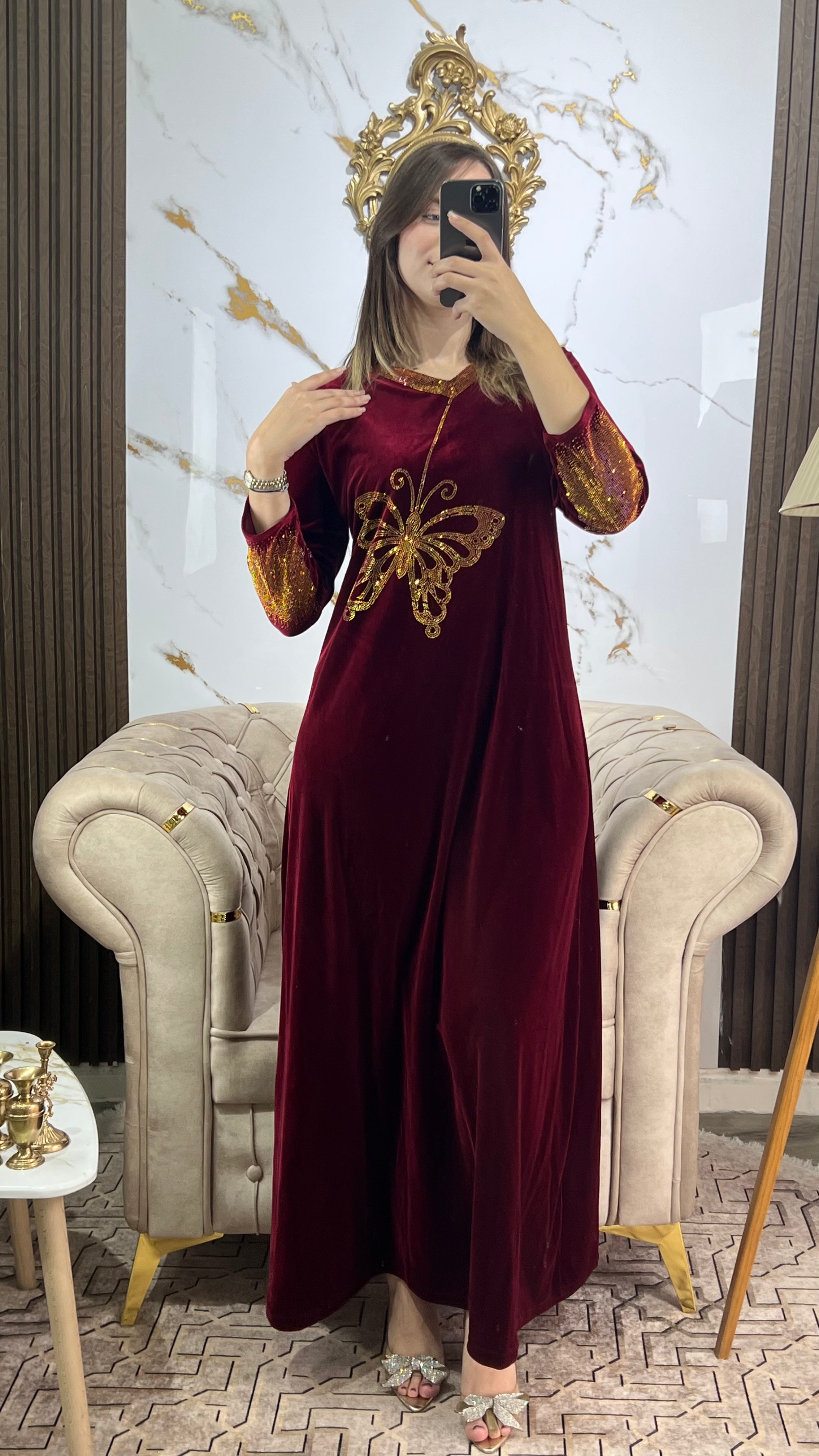 موديل الفراشة