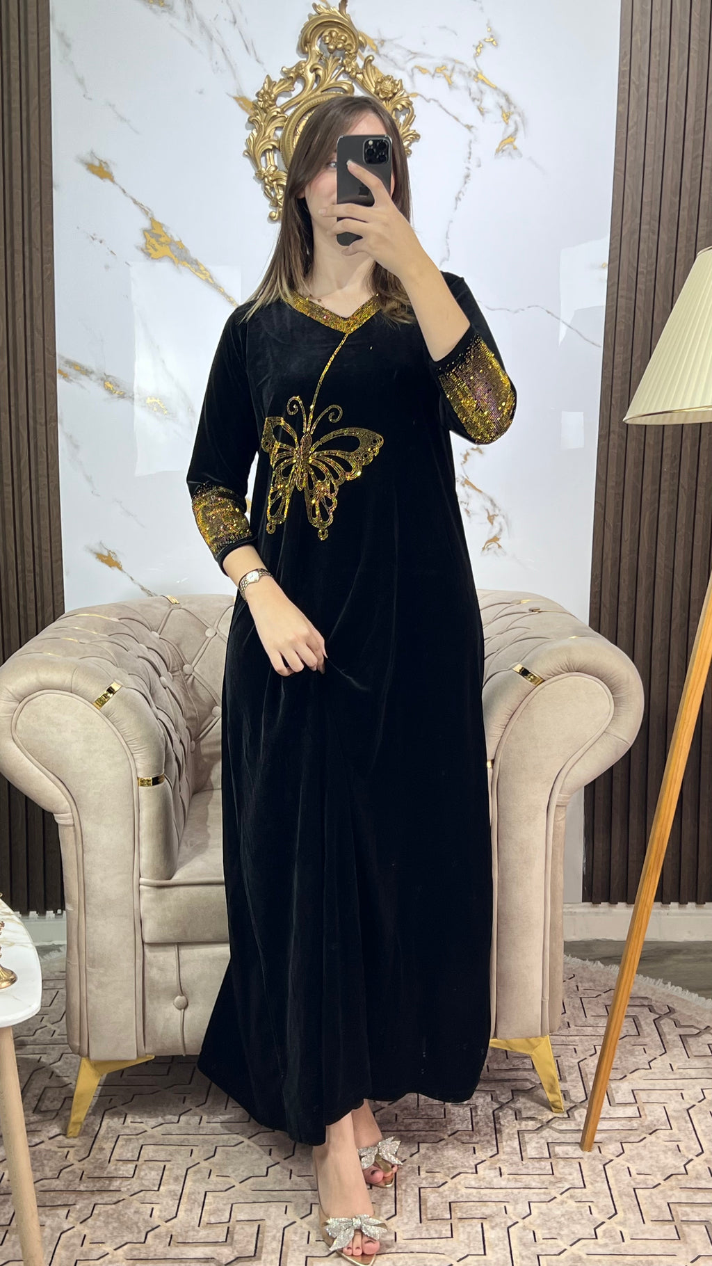 موديل الفراشة